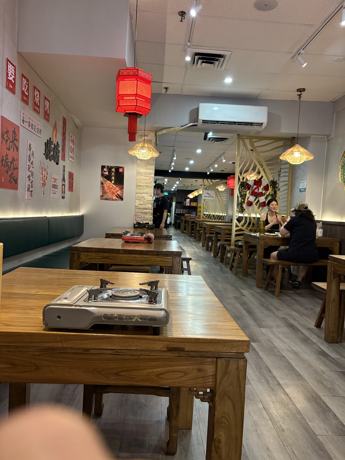 Fortune King Hotpot dining atmosphere